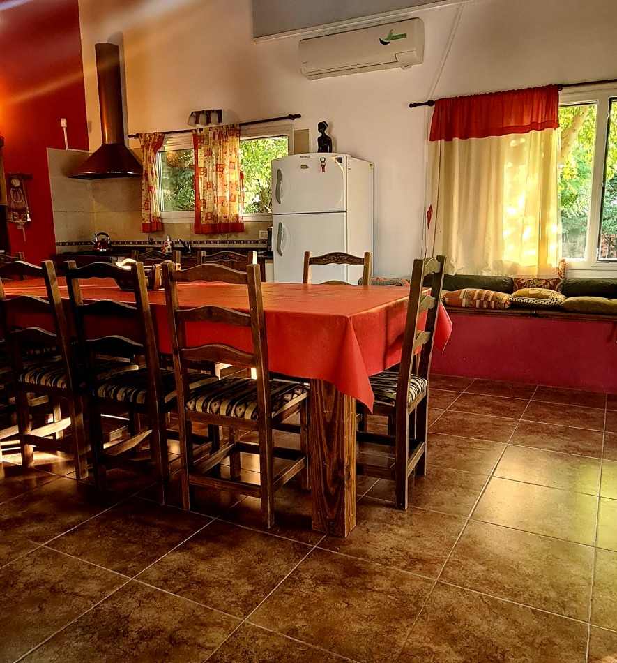 Venta casa de 3 ambientes a 2 cuadras del mar 