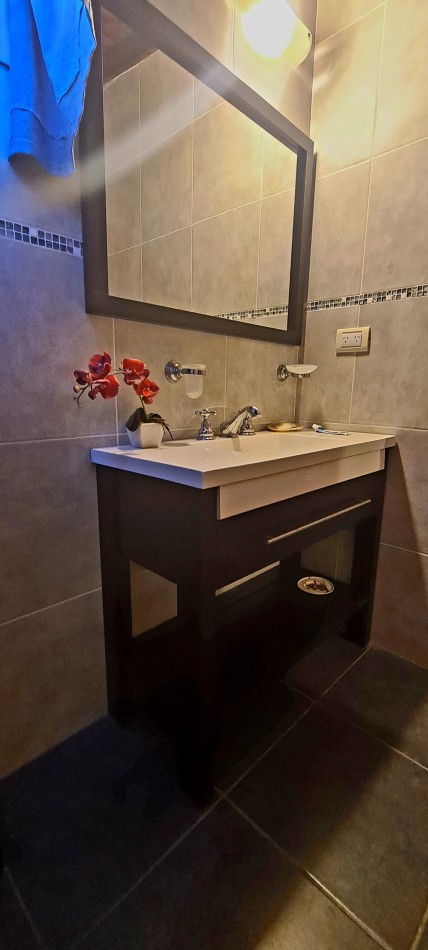 Venta casa de 3 ambientes a 2 cuadras del mar 
