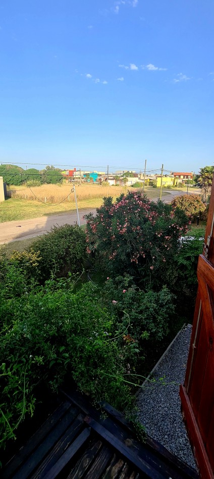 Venta casa de 3 ambientes a 2 cuadras del mar 