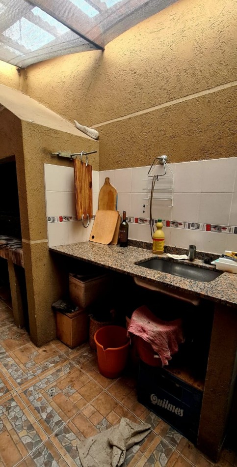 Venta casa de 3 ambientes a 2 cuadras del mar 