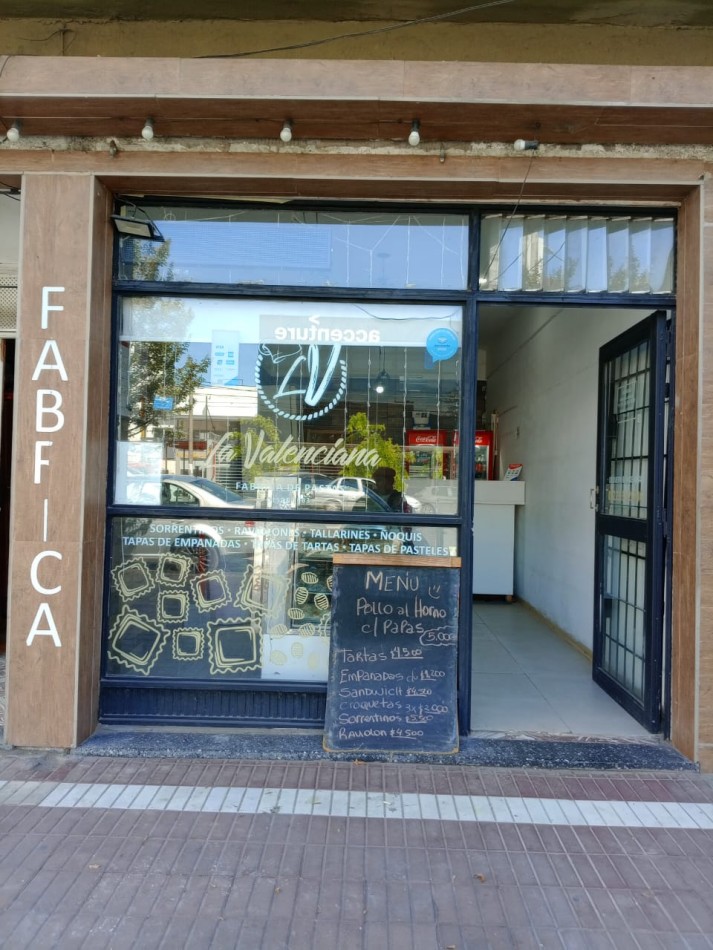 Venta local + fondo de comercio